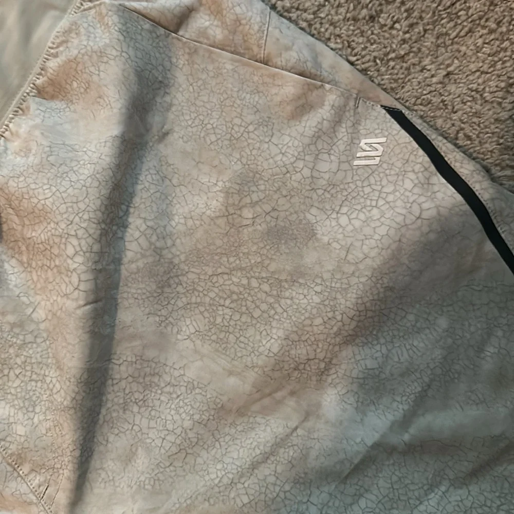 VRST Cream Color Lined Athletic Shorts